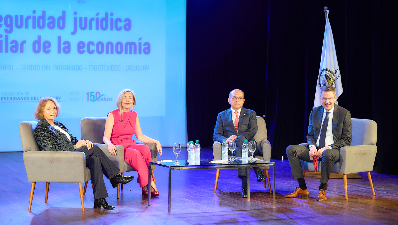 imagen de Galería: Seminario internacional «La seguridad jurídica como pilar de la economía»