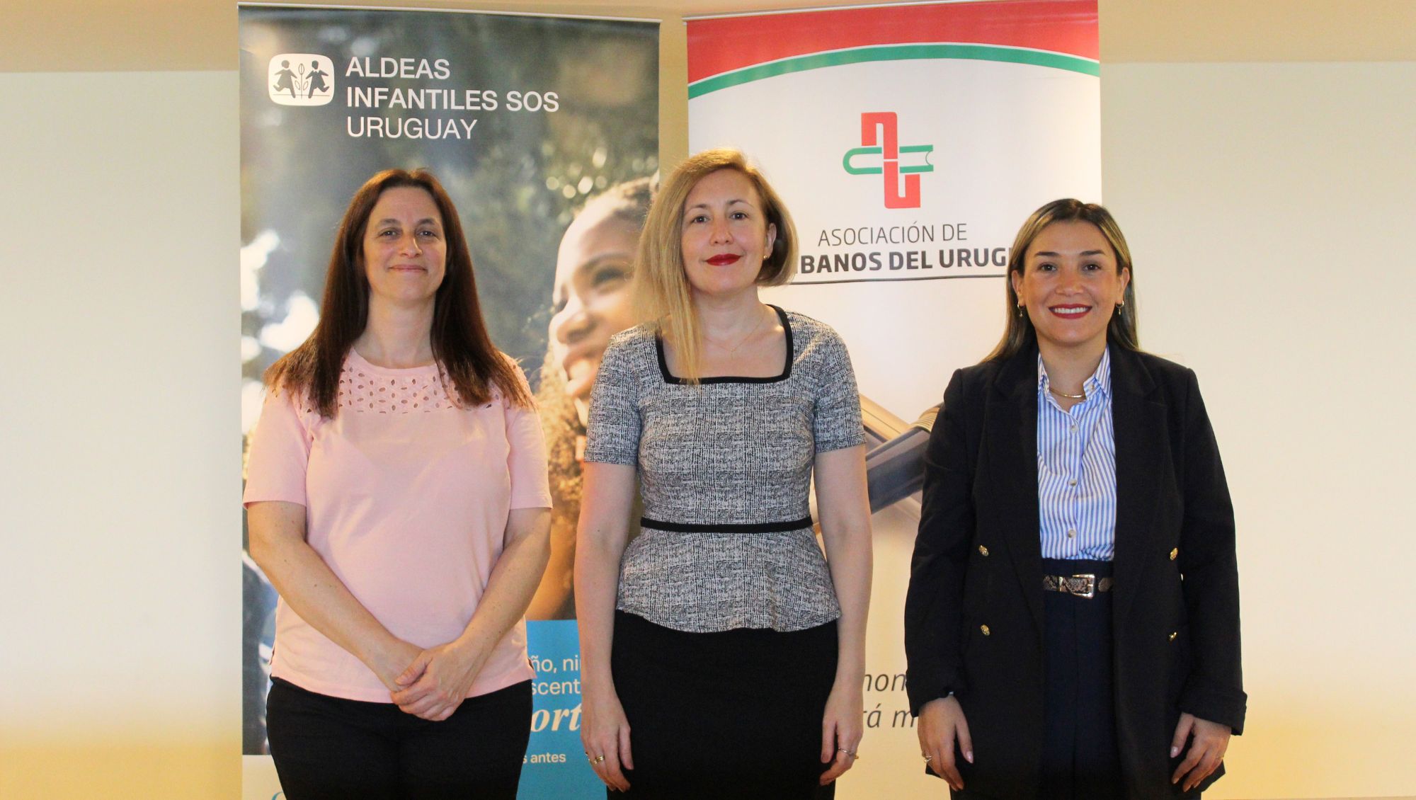 Acuerdo entre la AEU y Aldeas Infantiles SOS Uruguay imagen de Acuerdo entre la AEU y Aldeas Infantiles SOS Uruguay