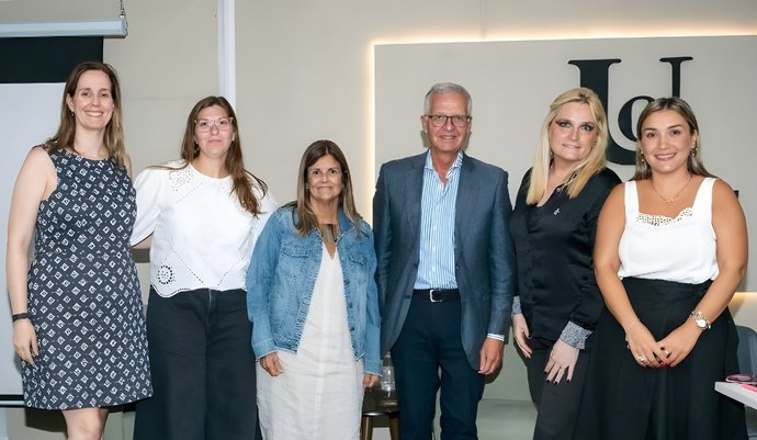 imagen de Presentación del Programa de Mentoring Notarial de la AEU en la Universidad CLAEH