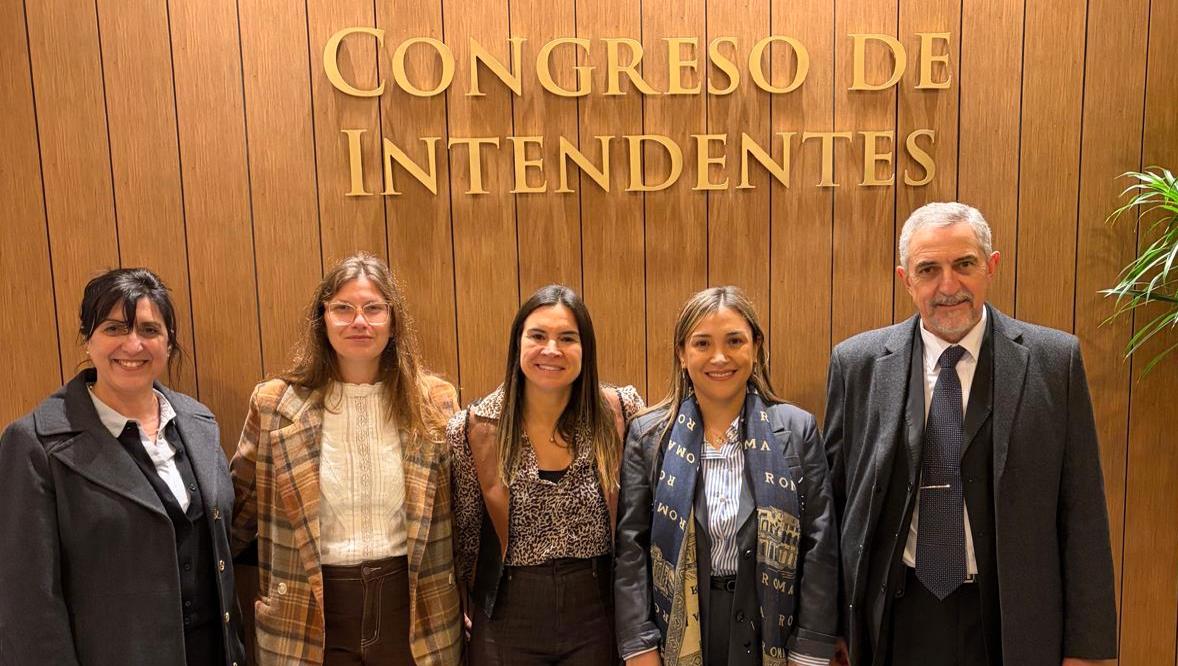 imagen de Presencia institucional en la inauguración del nuevo local del Congreso de Intendentes